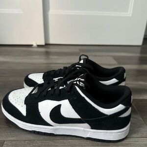 Suede low panda nike dunks